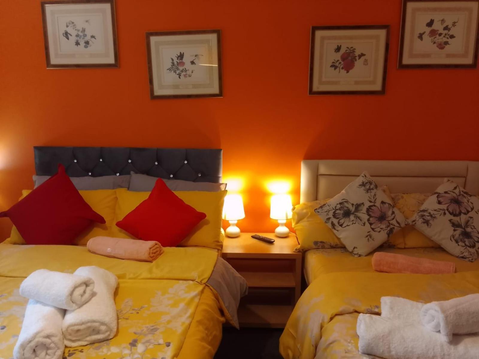 Apartment Ideal & Inviting 4 Bedroom Walsall