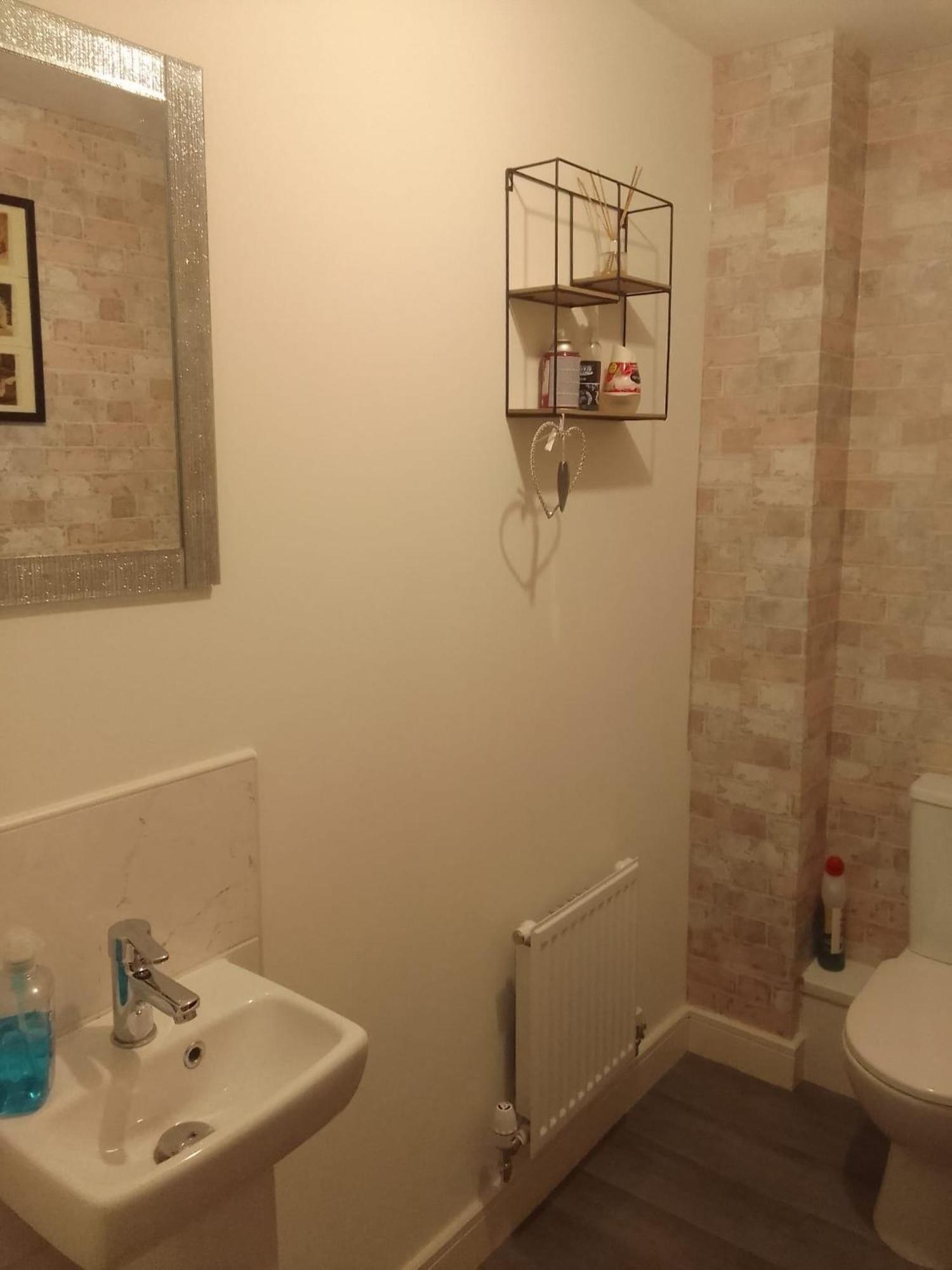 Ideal & Inviting 4 Bedroom Walsall